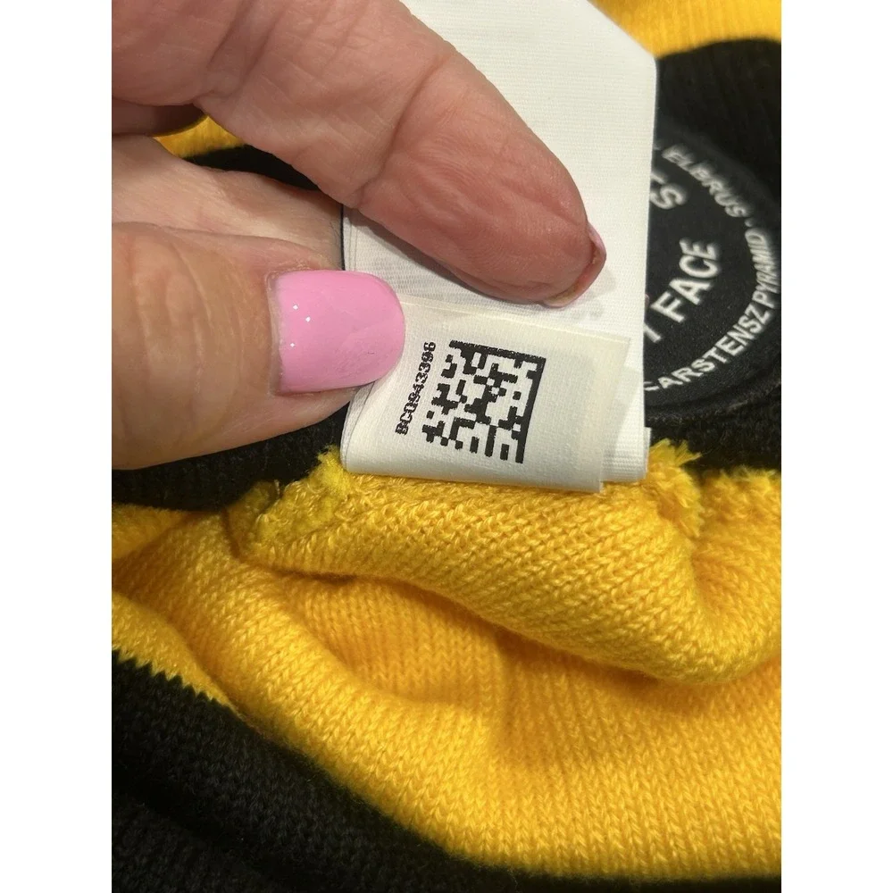 THE NORTH FACE Seven Summit Patch Beanie Hat Arrowwood Yellow Black Unisex OS